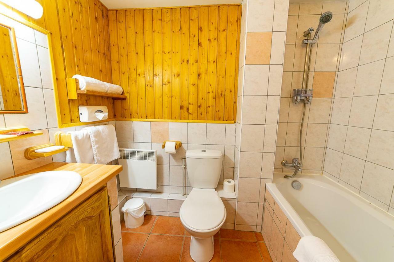 Le Grand Tetras Otel Saint-Vérand Oda fotoğraf